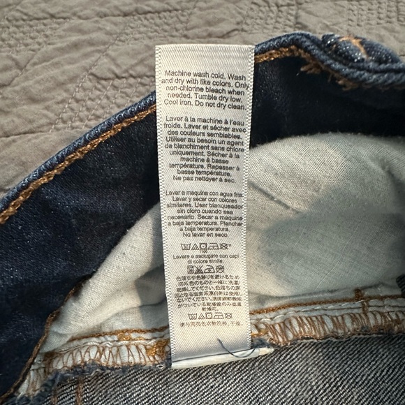 Gap denim jean shorts with frayed edges - Picture 8 of 8